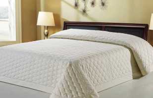 Účel prešívanej prikrývky na posteľ a jej vlastnosti pre správny výber