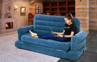 Piepūšamo dīvānu gultas popularitātes noslēpumi, dizaina priekšrocības