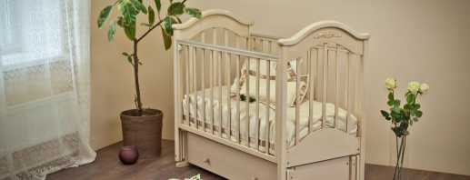 Cadangan untuk pemasangan katil bayi, bergantung pada jenisnya