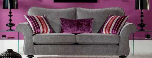 The use of a gray sofa in the interior, combination options