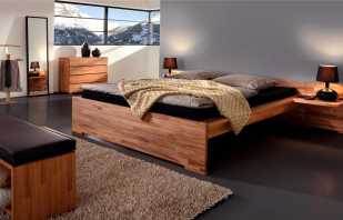 Plusy dřevěné manželské postele, designové prvky a velikosti