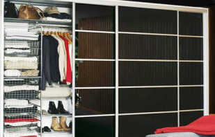 What could be a wardrobe closet, rules of choice