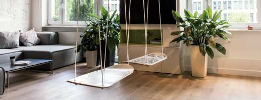 Tips for installing a swing in the apartment, the nuances of combining with the interior