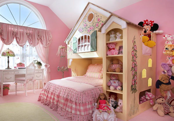 Bērnu istaba ar māju