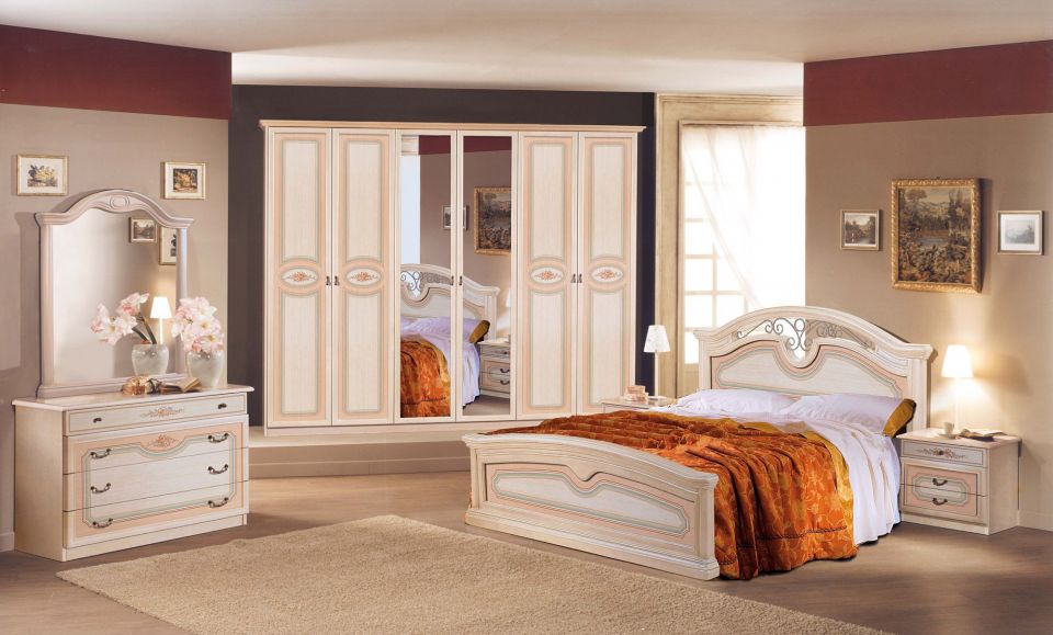 Klasiskā stila guļamistaba
