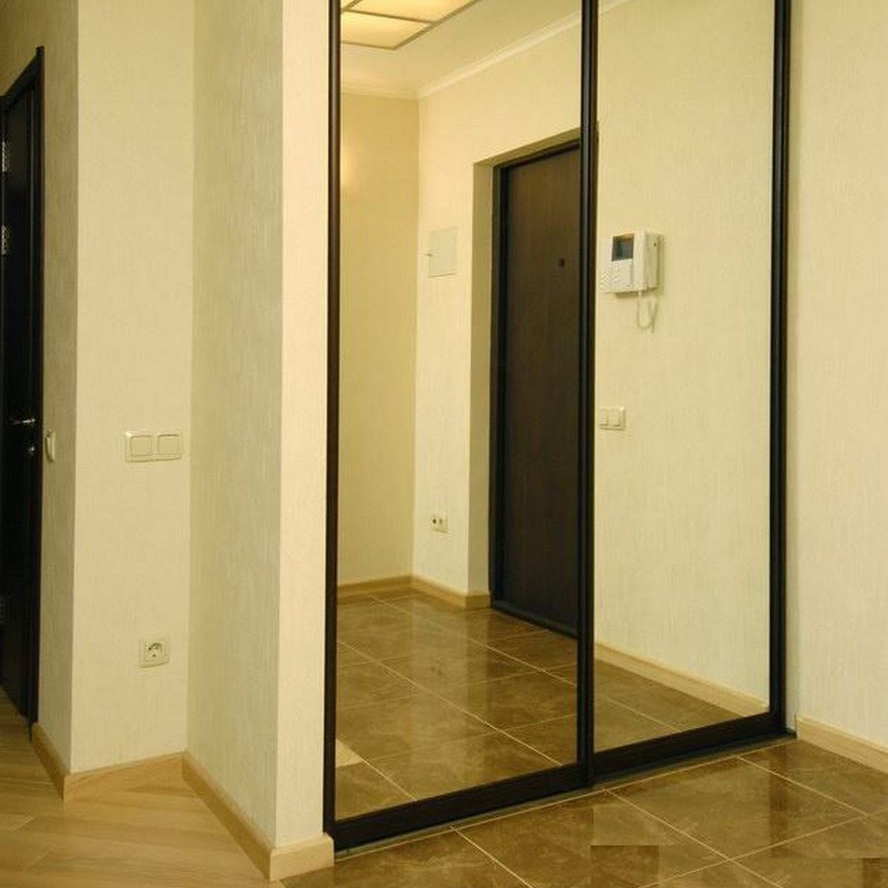 Divu durvju spoguļa bīdāmo durvju skapis