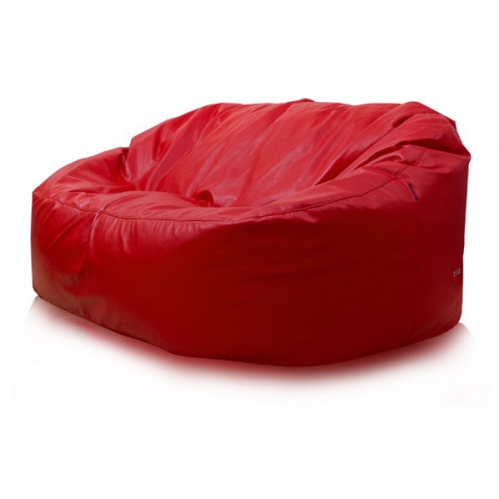 Ādas sarkans dīvāns