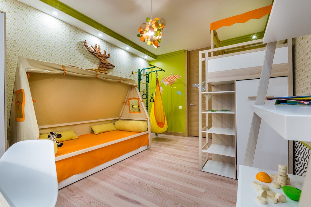 Bērnu istaba 18 kvadrātmetru platībā diviem bērniem