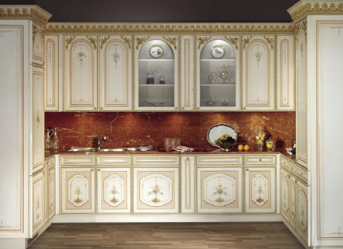 Klasiskas virtuves mēbeles no Itālijas