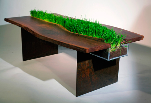 Zaļais galds no dizainera