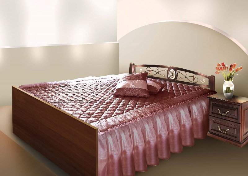 Lai atjauninātu guļamistabas interjeru, jūs varat uzšūt gultas pārklāju