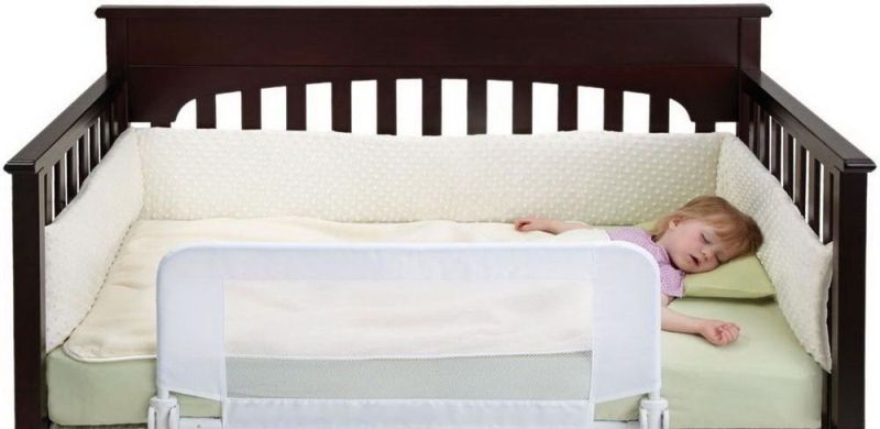 Bērnu gultas ar sāniem no trīs līdz astoņiem gadiem