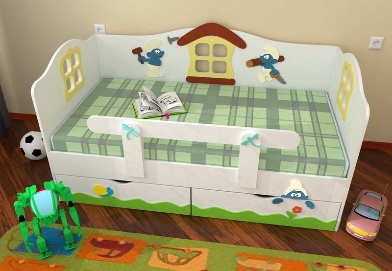 Bērnu gultas ar sāniem ar oriģinālu dizainu