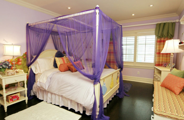 Royal Canopy rāmja gulta