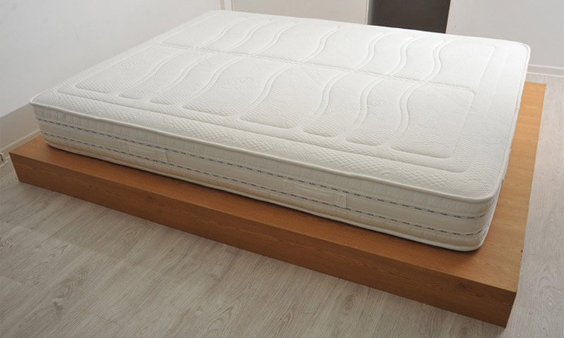 Divguļamās gultas matracis