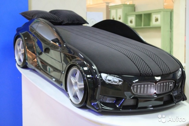 BMW plastmasas gultas mašīna