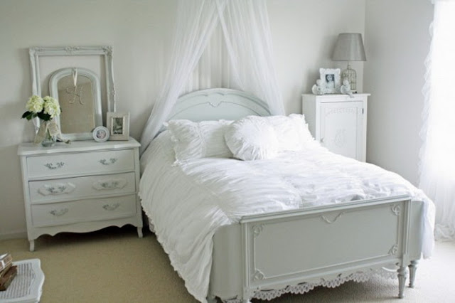 Majestātiska stila izcelsme guļamistabā