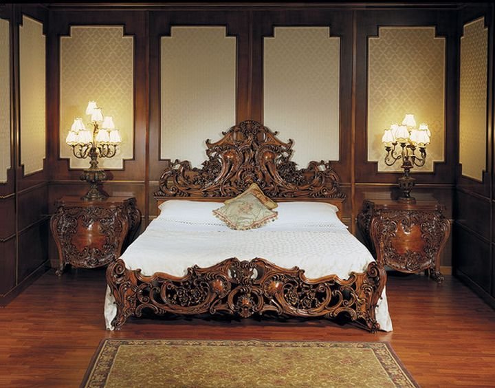 Baroka un rokoko antīkās mēbeles