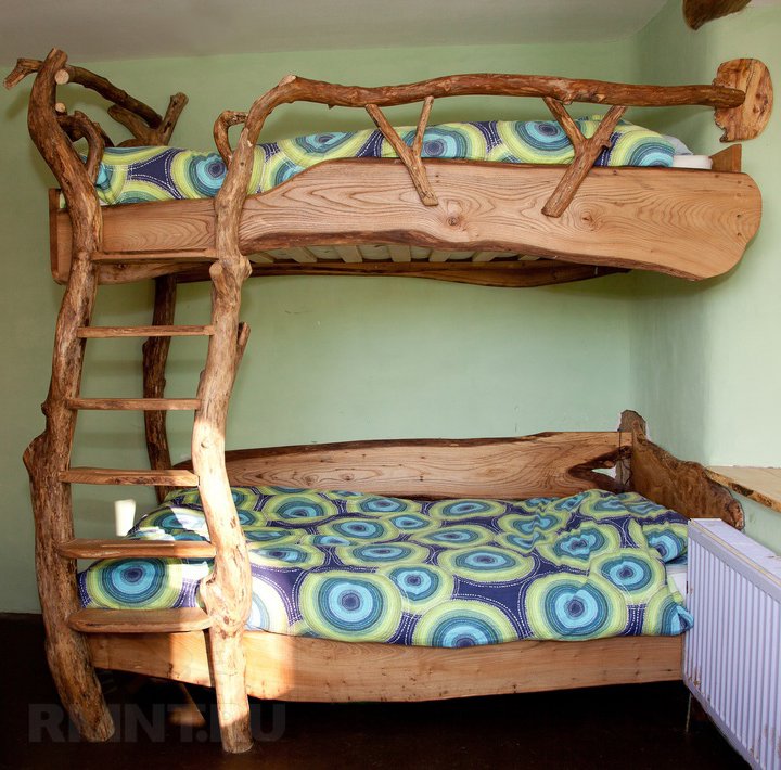 DIY divstāvu gulta