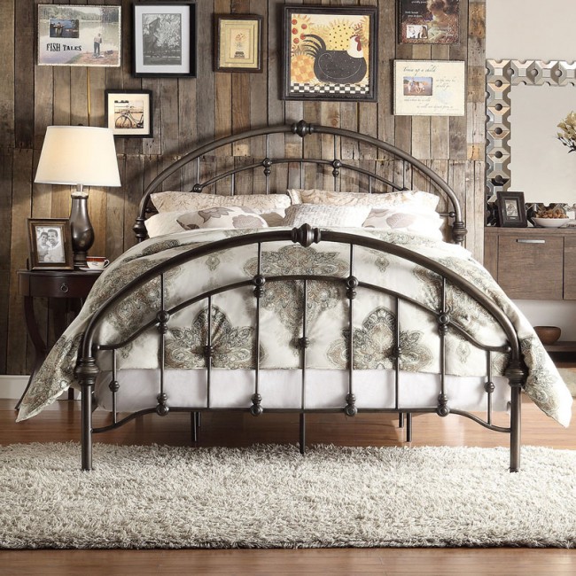 Metāla gulta kļūs par jebkuras guļamistabas cienīgu rotājumu