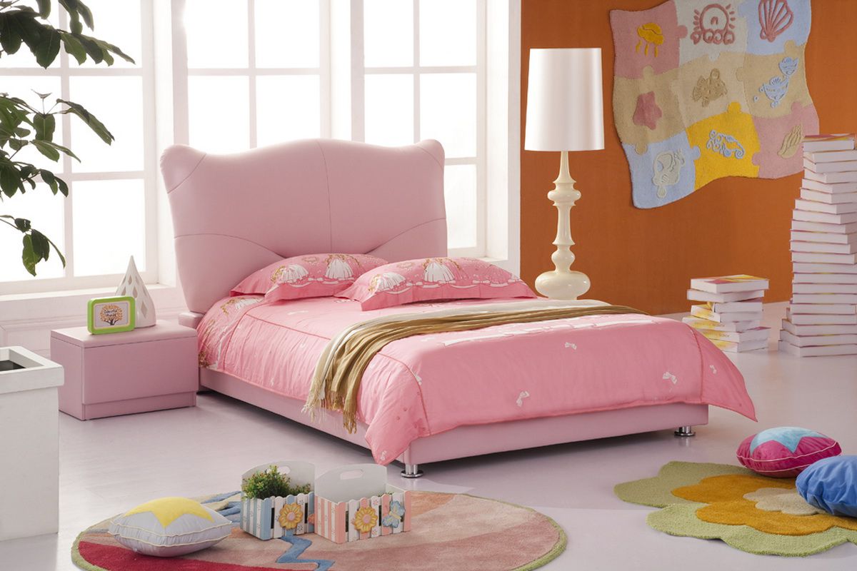 Mīksts galvas klājums rozā bērnu gultiņai