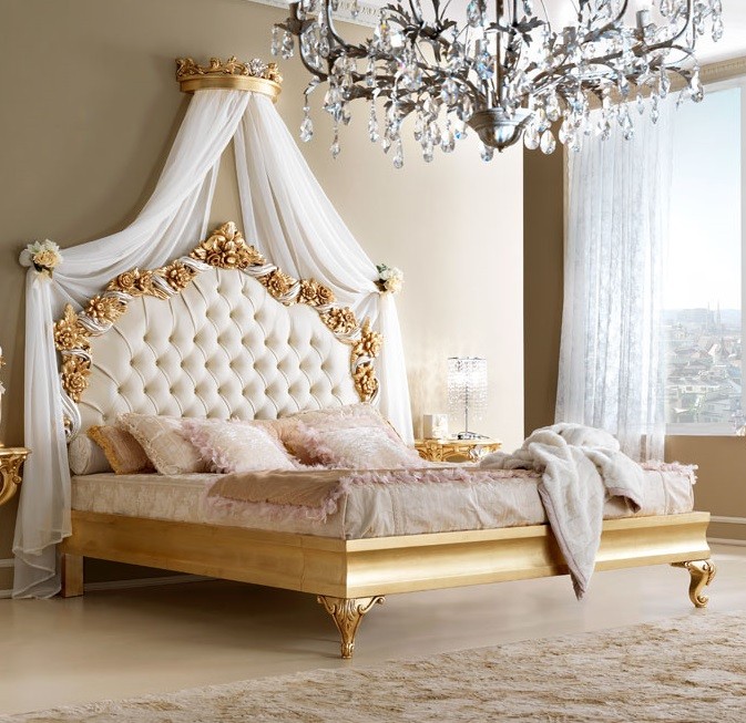 Karaliskā gulta