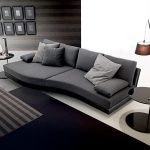 Asimetrisks dīvāns
