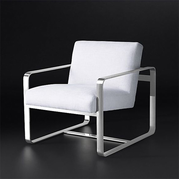 Baltā bēniņu krēsls