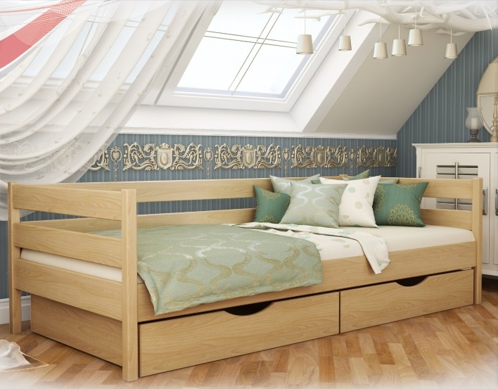 Koka gulta interjerā