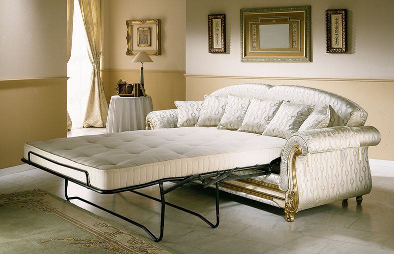 Dīvāna-franču saliekamā gulta